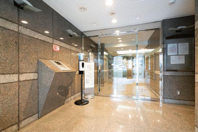 建物エントランス