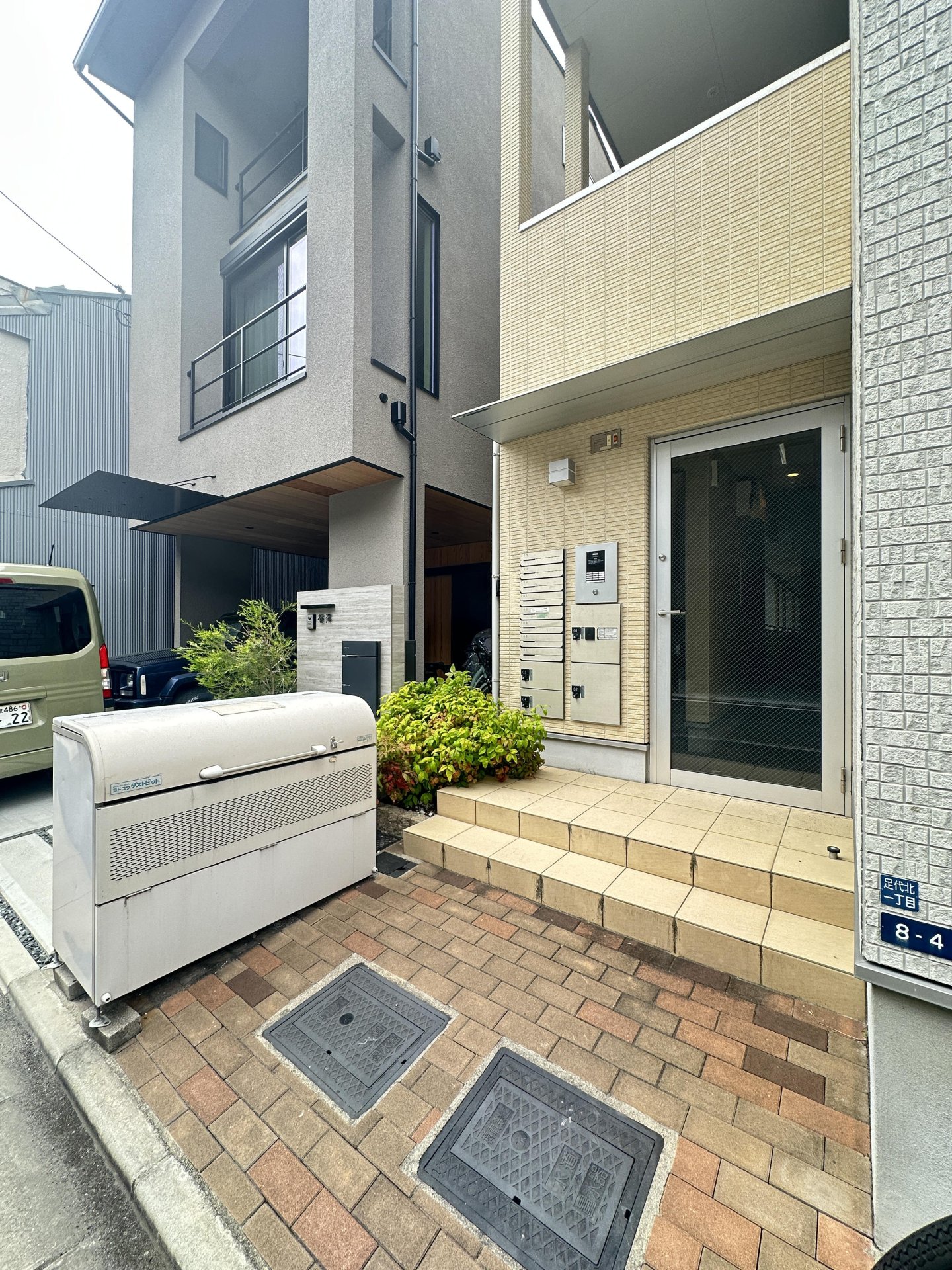 建物エントランス