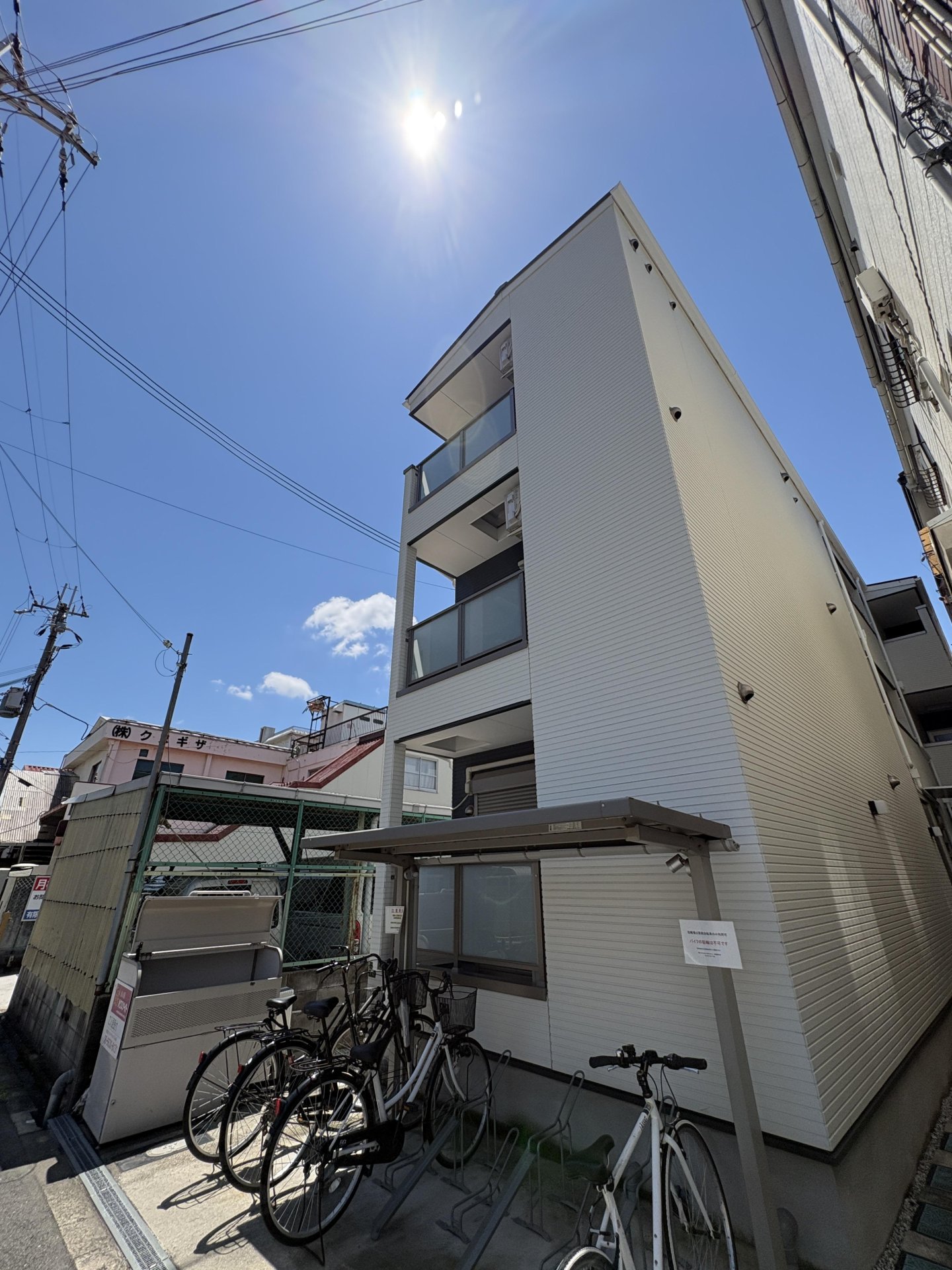 建物エントランス