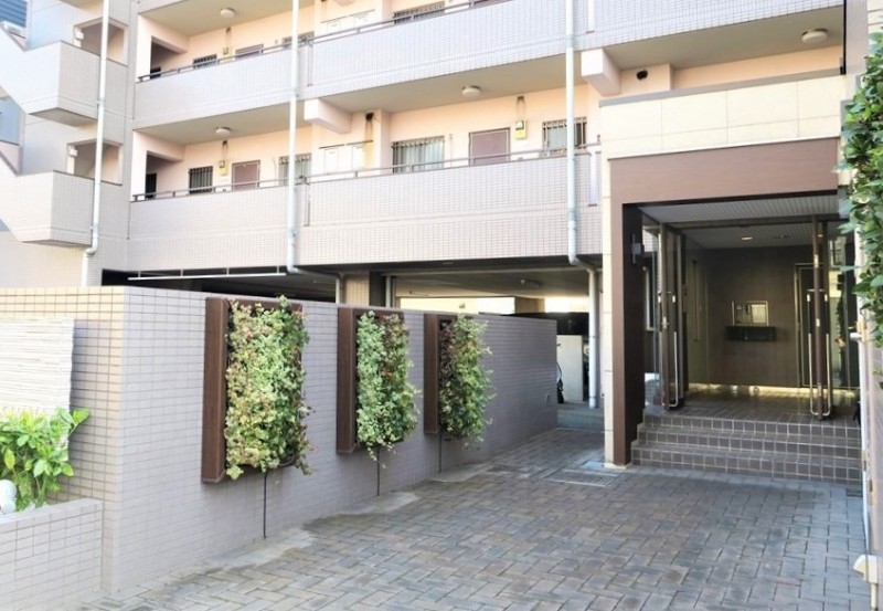 建物エントランス