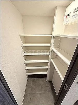 収納