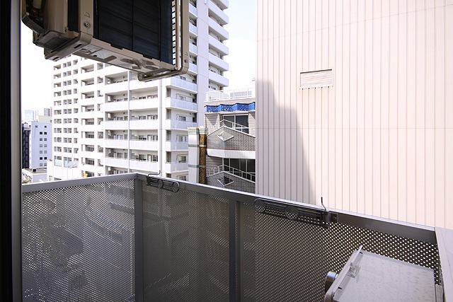 I-DIL NAKANOSHIMA EAST 602 バルコニー