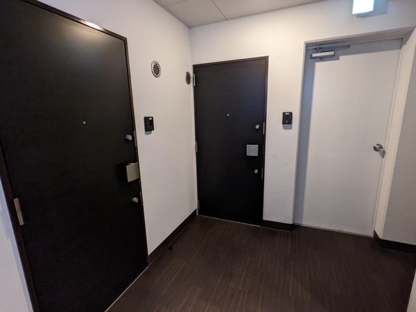 JPレジデンス大阪上町台 1102 玄関
