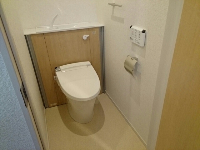 オズ 302 トイレ