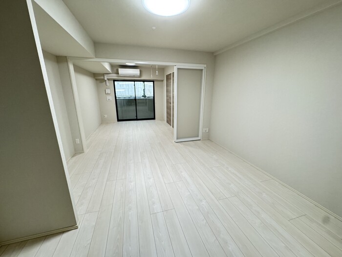 グランセジュール大国町 803 リビング