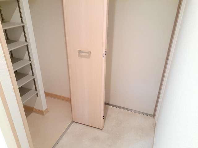 Ｈｅｉ Ｓｔａｄｔ 205 玄関