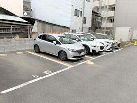 ディームス江坂 1012 駐車場