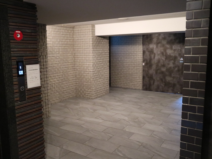 M：COURT新町 1302 玄関