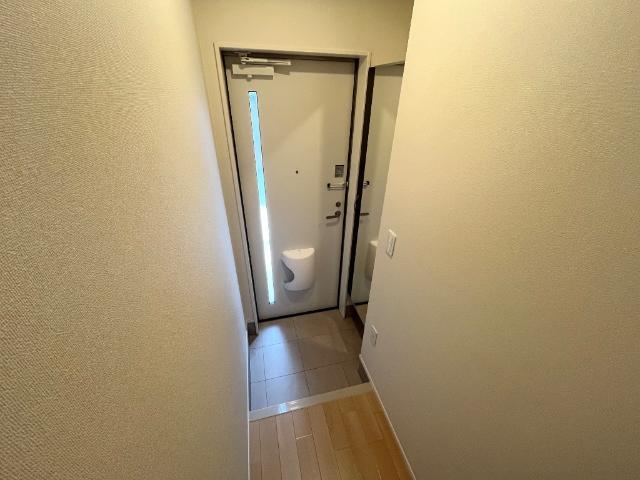ペルシュワール 201 玄関