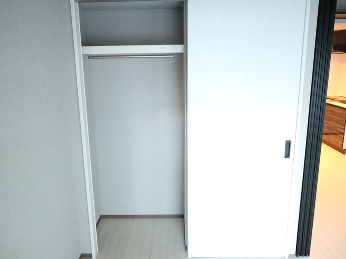 M：COURT新町 401 収納