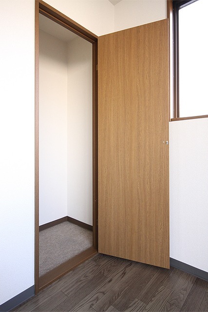 ルミエール西長堀 411 収納