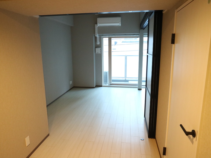 M：COURT新町 401 リビング