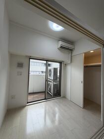 セレニテ夕陽丘ＥＳＴ 1301 玄関