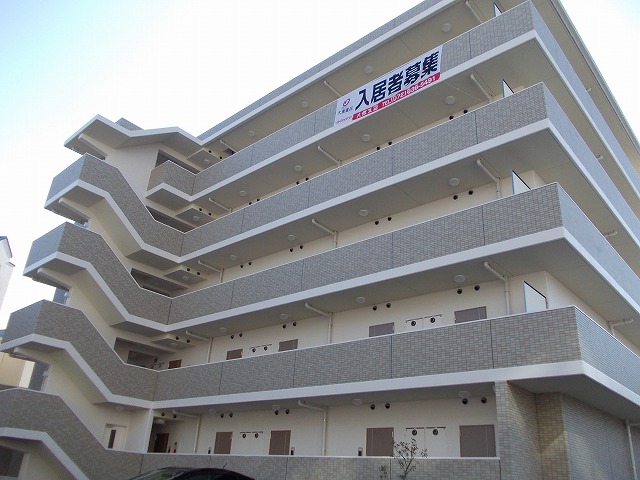 Ｈｅｉ Ｓｔａｄｔ 205 外観