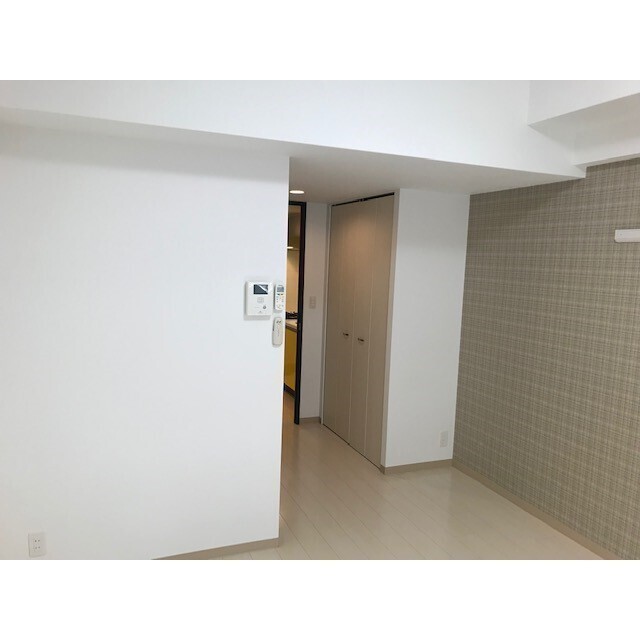 ビガーポリス１４３松ヶ枝町 0901 玄関