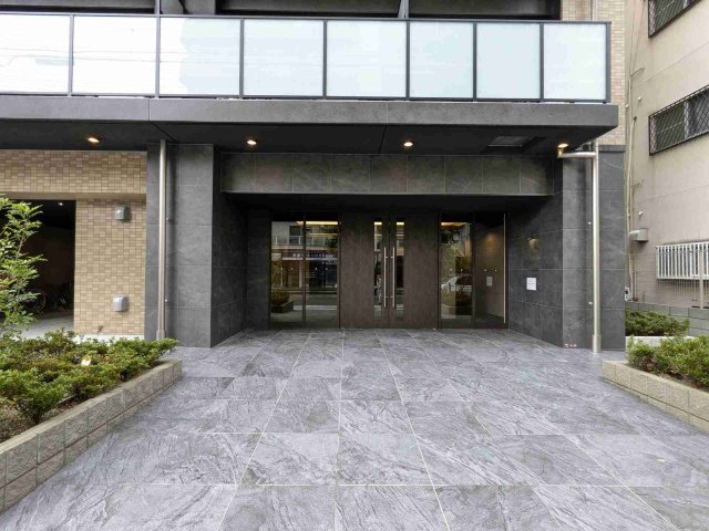 エムブイインプ大阪放出 0406 玄関
