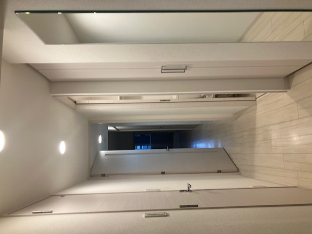 ラ・フォルム本町ＷＥＳＴ 501 玄関