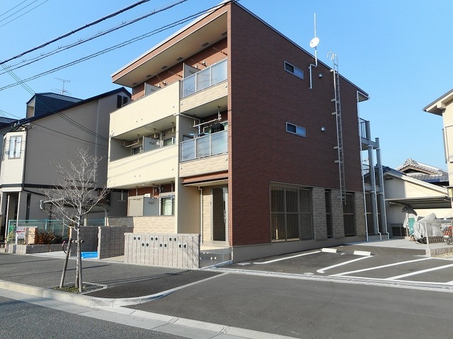 ネオライヴズ 岸部 203 外観