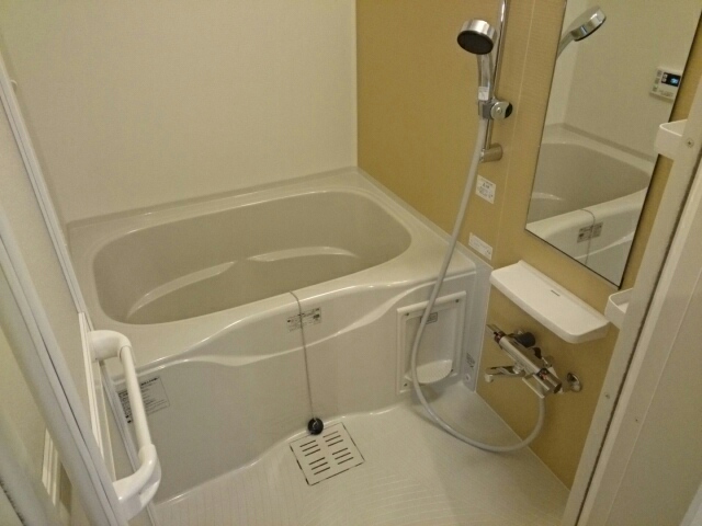 オズ 302 浴室
