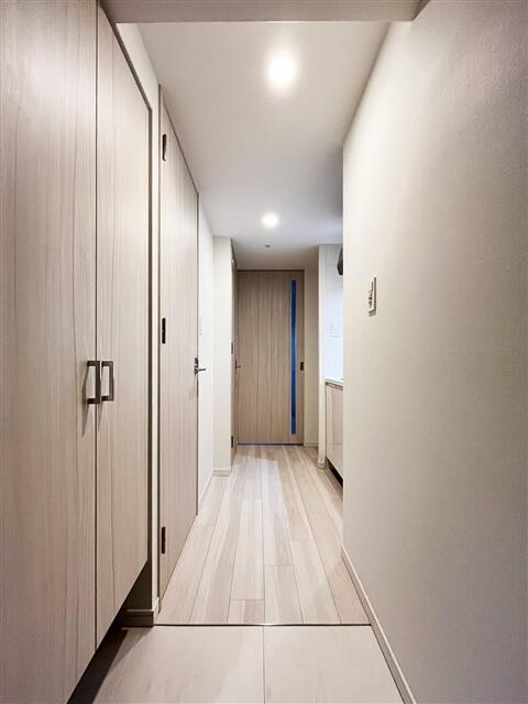 Ｓ－ＲＥＳＩＤＥＮＣＥ難波大国町Ｄｅｕｘ 1209 玄関