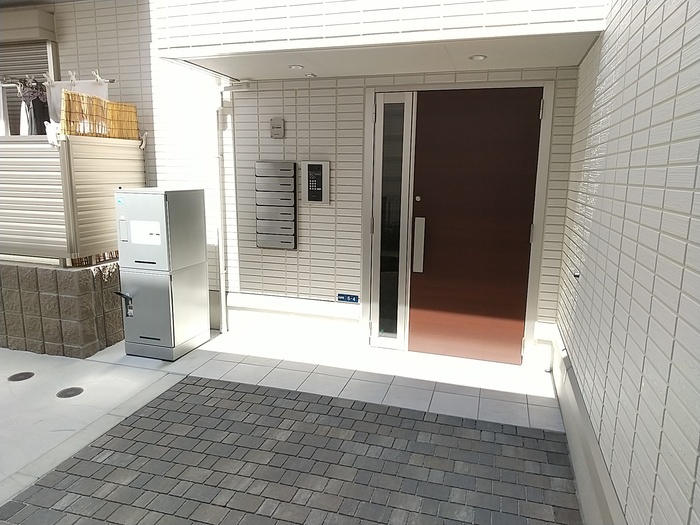 D-room川岸町 301 玄関