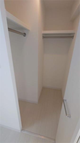 ＣＥＲＥＪＥＩＲＡ江坂（セレジェイラ　エサカ） 1502 収納