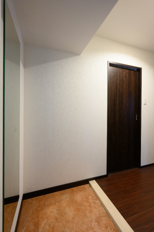 プレジオ鎗屋町 1401 玄関