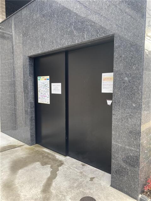 Ｓ－ＲＥＳＩＤＥＮＣＥ江坂Ｅｍｉｎｅｎｃｅ 1209 玄関