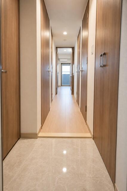 エスリード松屋町SOUTH 605 玄関