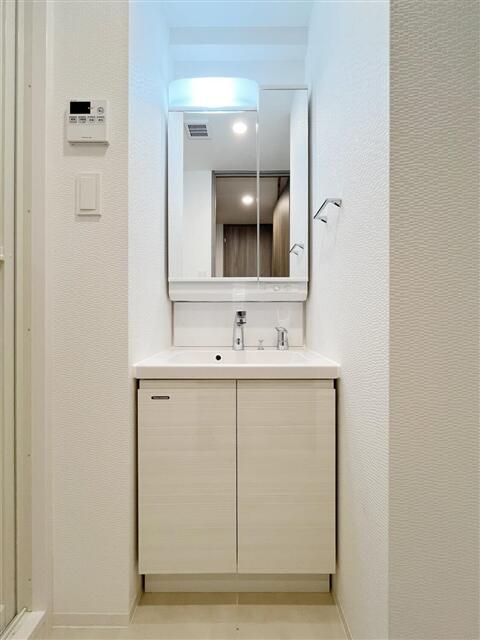 Ｓ－ＲＥＳＩＤＥＮＣＥ堺筋本町Ｄｅｕｘ 909 洗面所