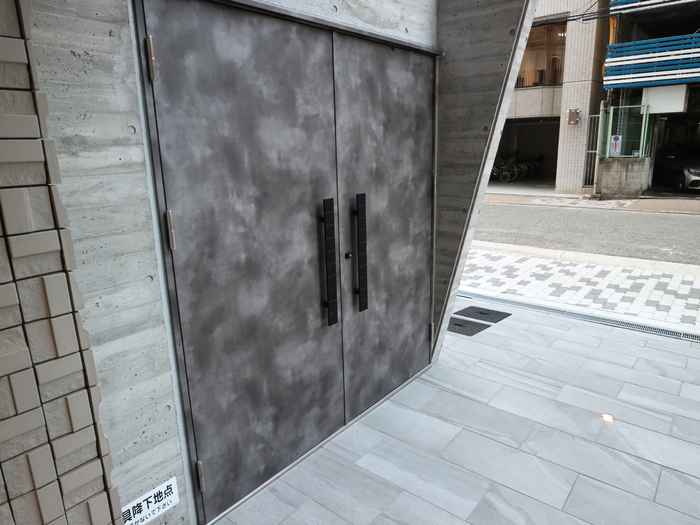 M：COURT新町 1302 玄関