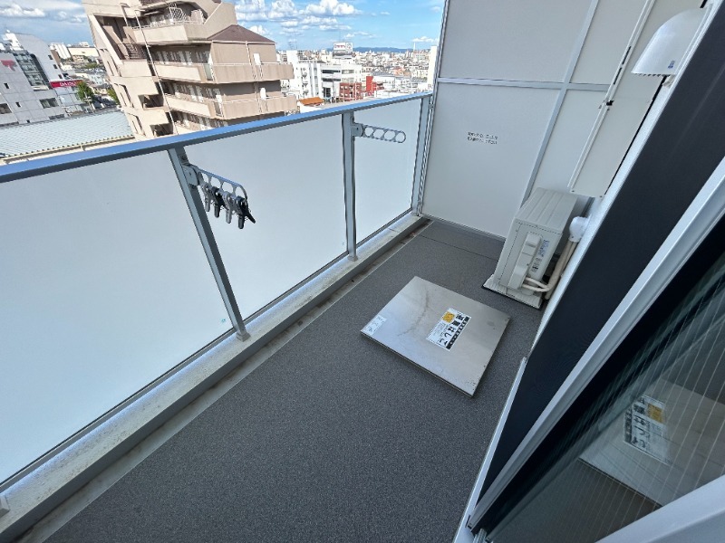 レジリエント江坂穂波町 701 バルコニー