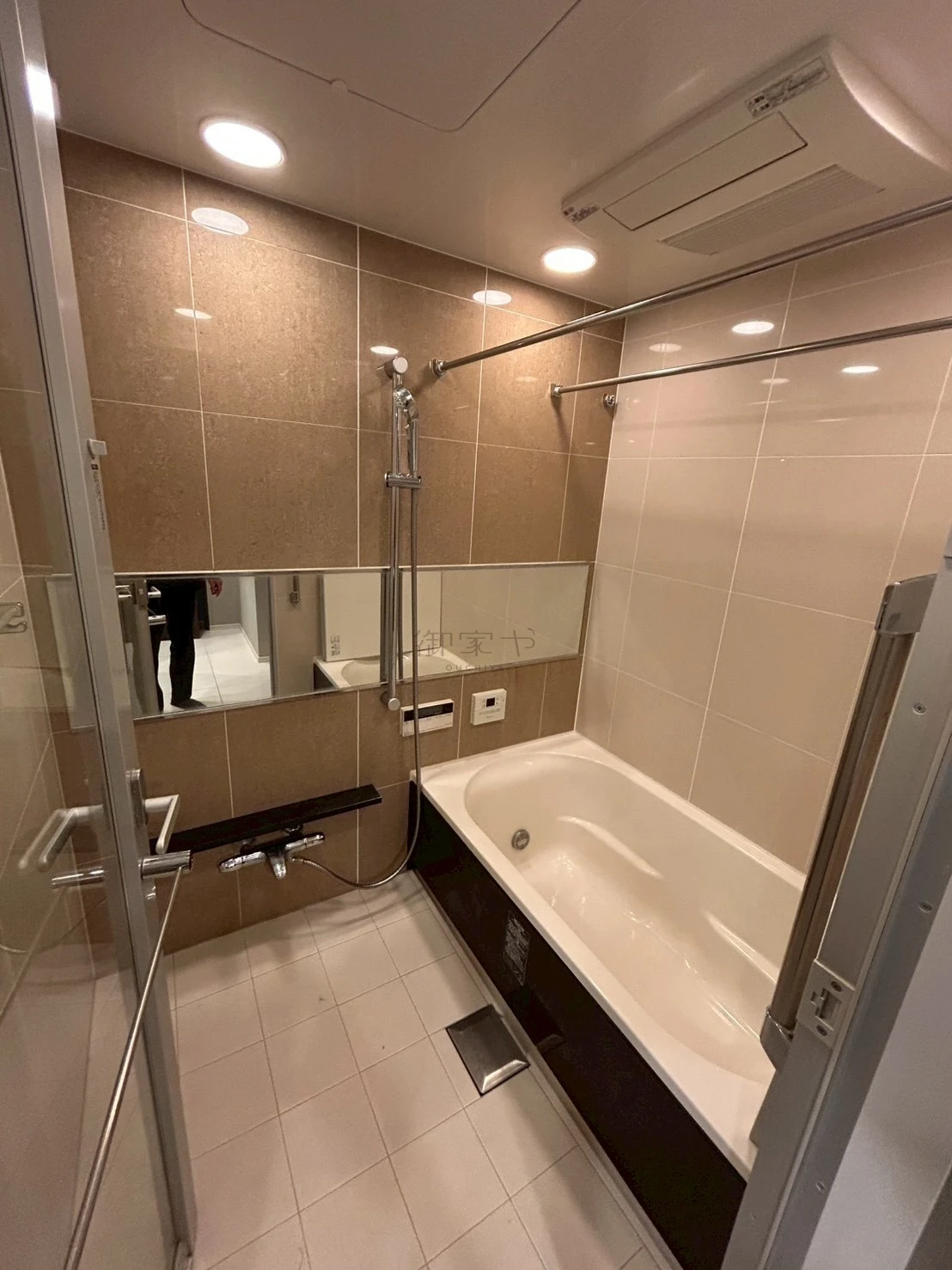 シャワールーム