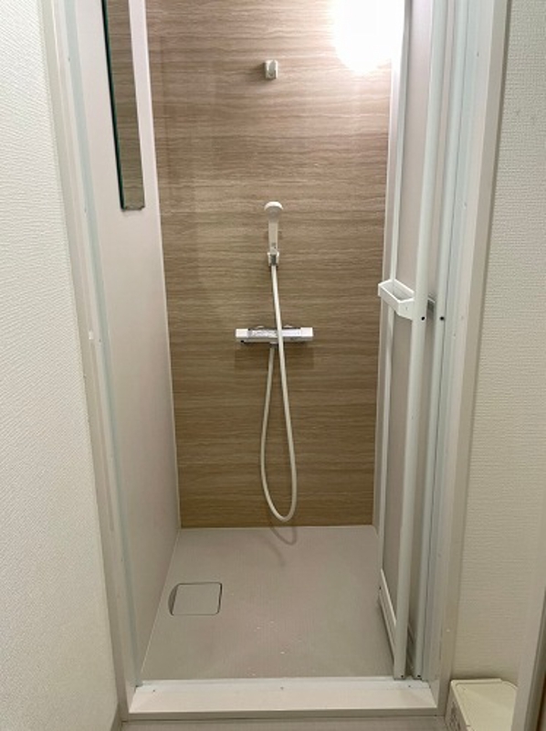 シャワールーム