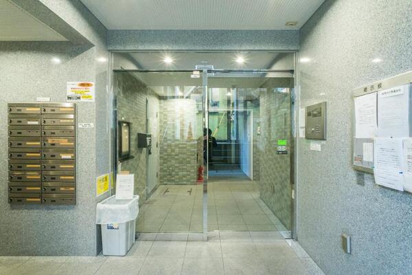 建物エントランス