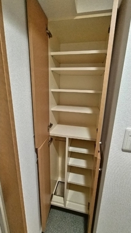 収納