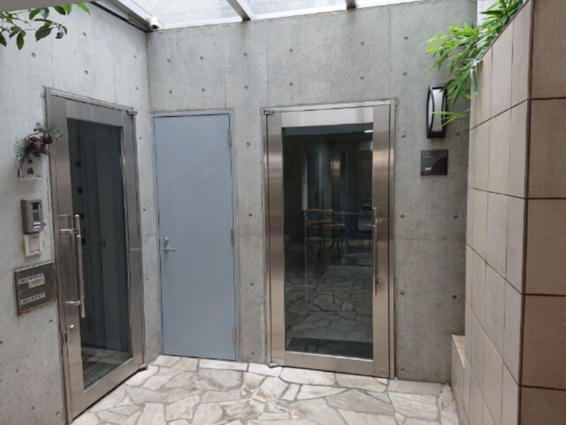 建物エントランス