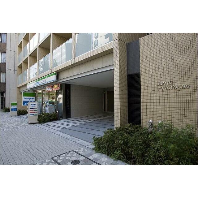 建物エントランス