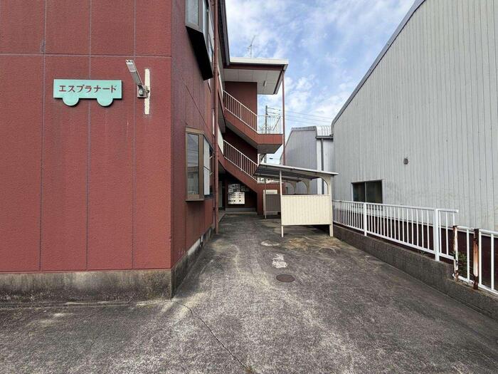 建物エントランス