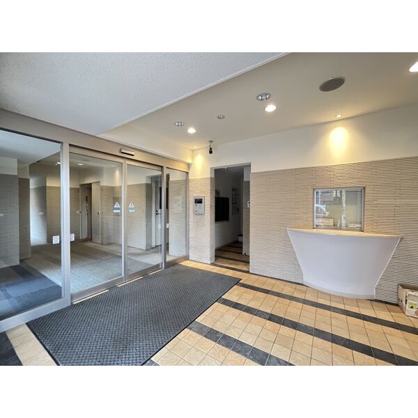 建物エントランス