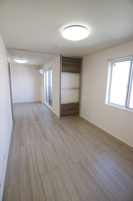 D-room WEST PARK 西宮北口 305 リビング