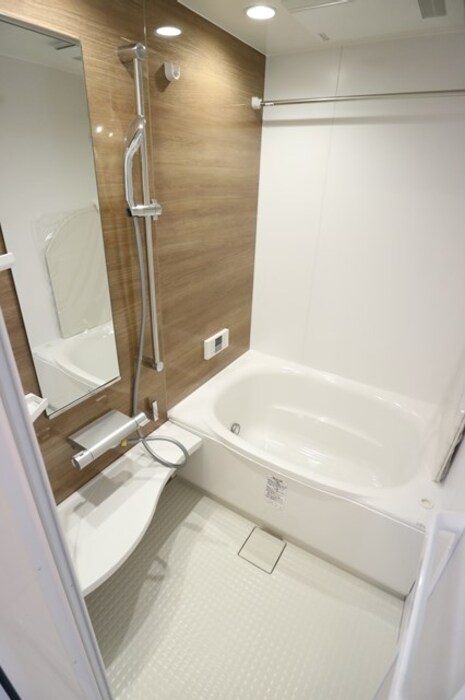 D-room WEST PARK 西宮北口 305 浴室