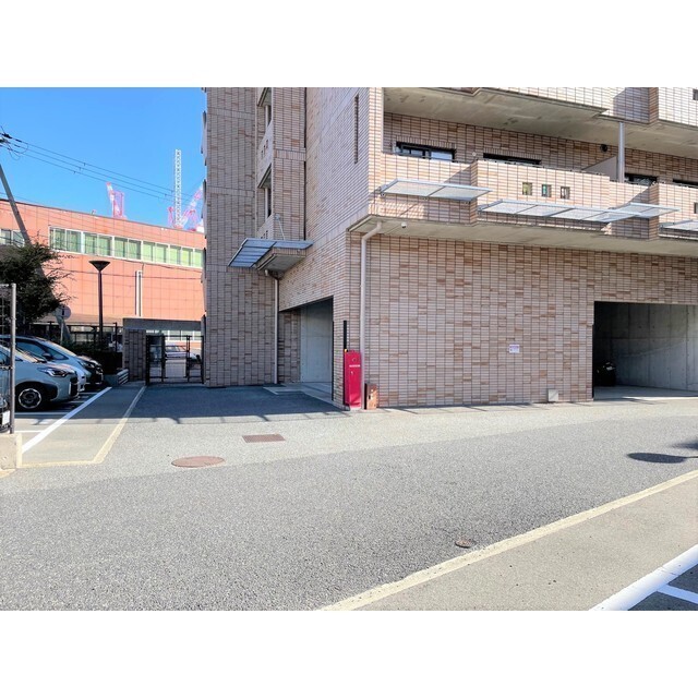 ポルト西宮 402 駐車場