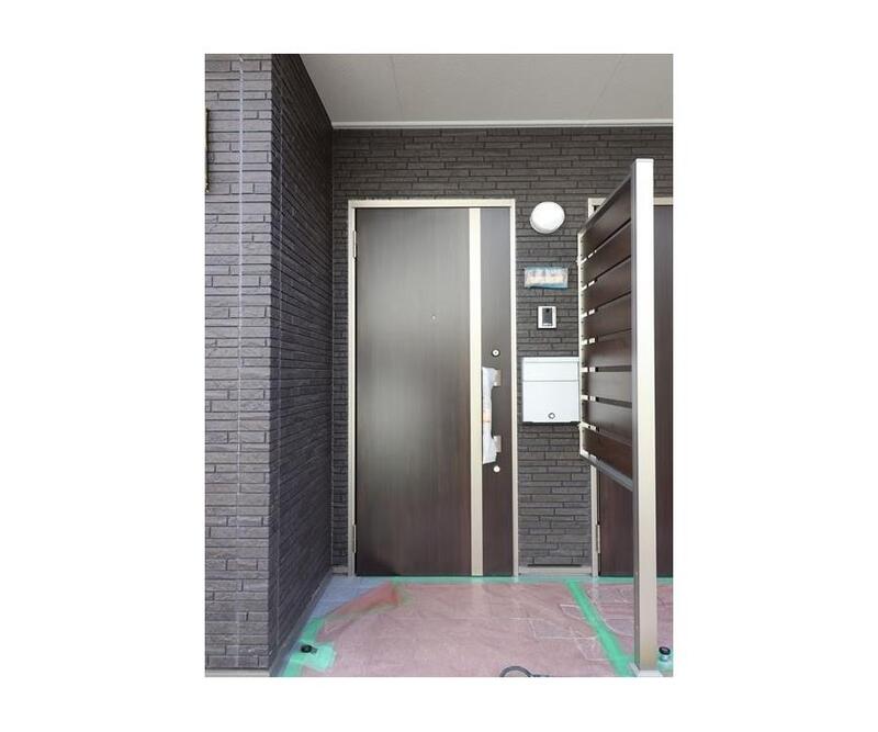 アベニール 101 玄関