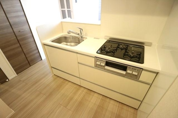 D-room WEST PARK 西宮北口 305 キッチン