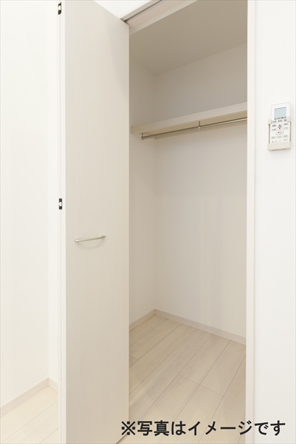 エルミタージュ夙川(エルミタージュシュクガワ) 203 収納