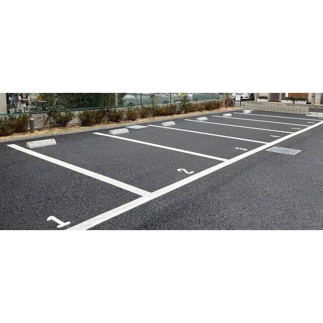 ハックスビエント甲子園口 302 駐車場