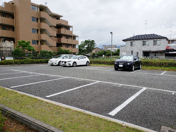 アーバンハイツ段上 201 駐車場