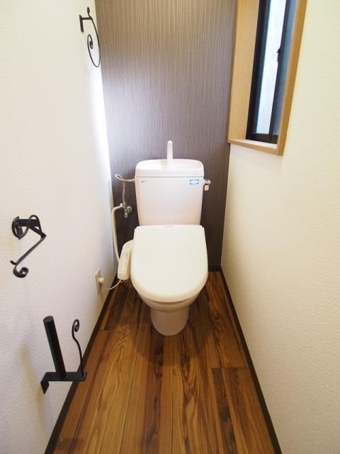 松園町戸建 0 トイレ