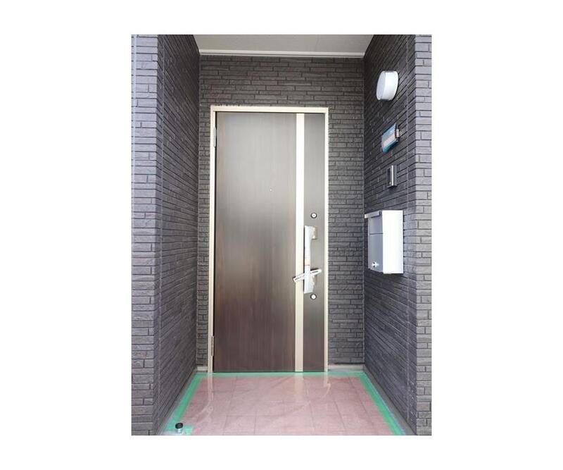 アベニール 101 玄関